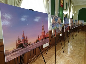 Выставка "Достопримечательности Москвы" Выставка "Достопримечательности Москвы"