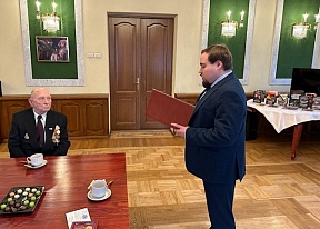 Вручение юбилейной медали «80 лет Победы в Великой Отечественной войне 1941-1945гг.» Губанову Михаилу Степановичу